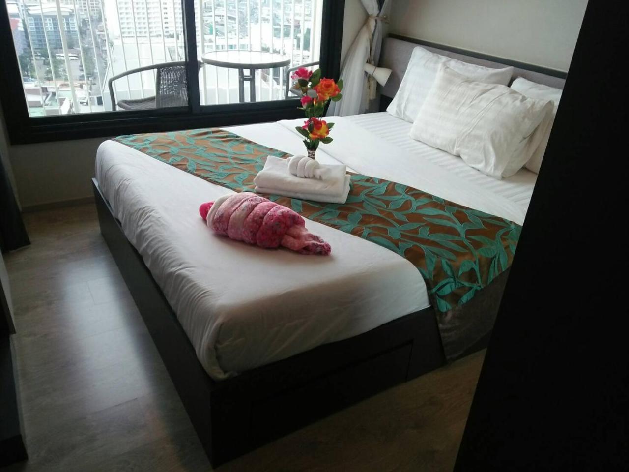 Aparthotel The​ Base​ ​Pattaya​ By Ammy Exterior foto