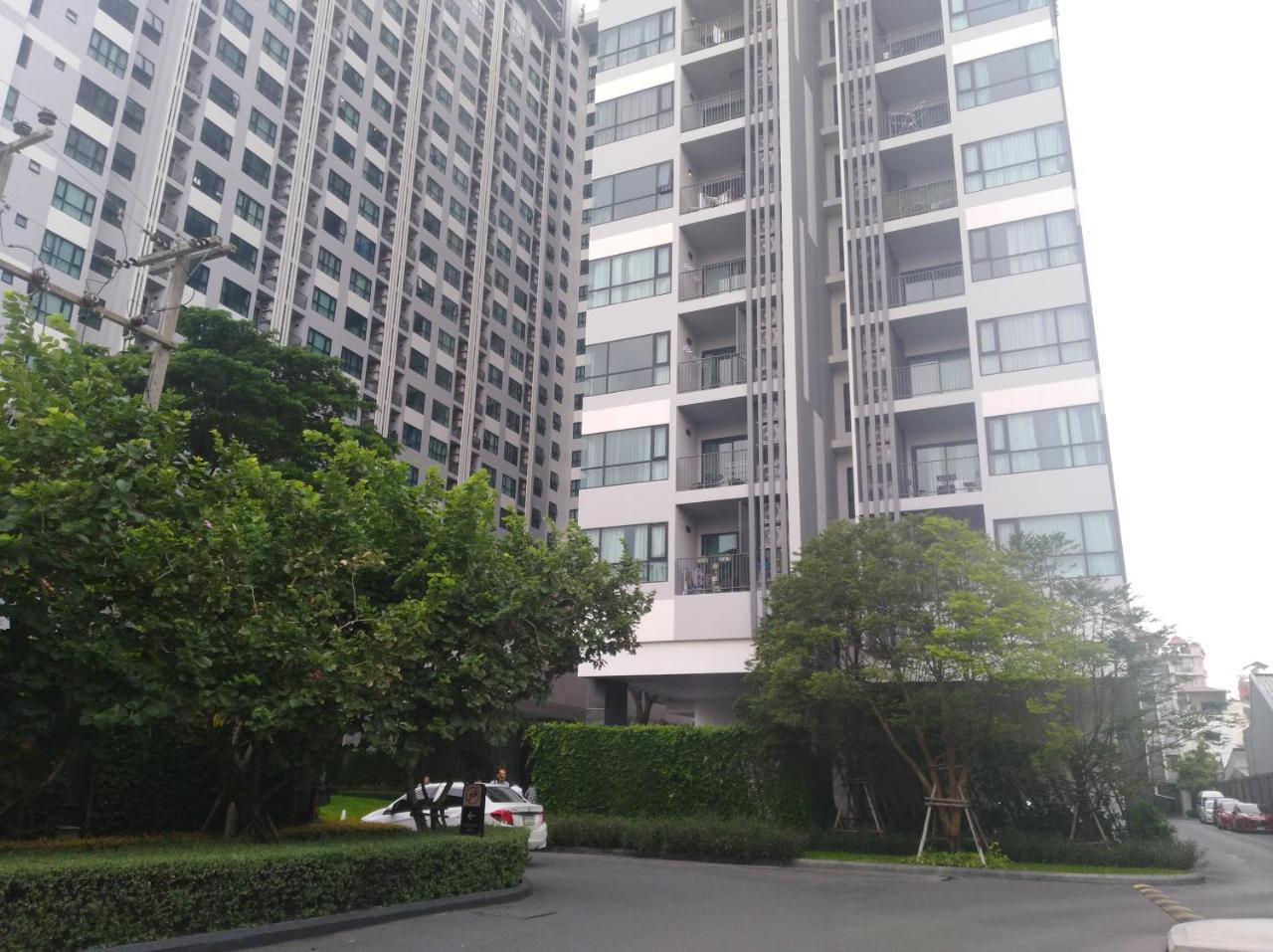 Aparthotel The​ Base​ ​Pattaya​ By Ammy Exterior foto