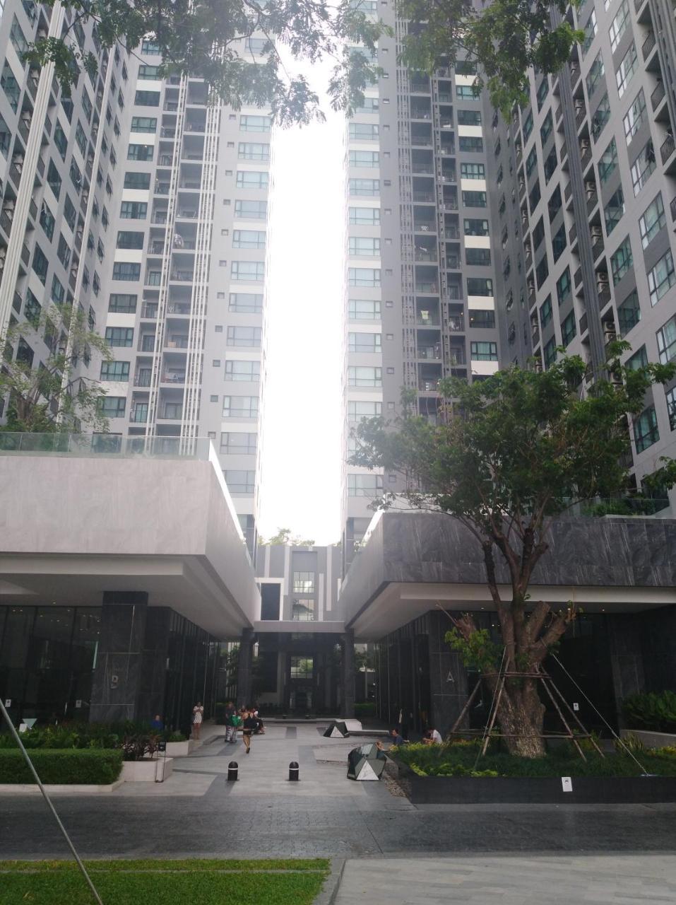 Aparthotel The​ Base​ ​Pattaya​ By Ammy Exterior foto